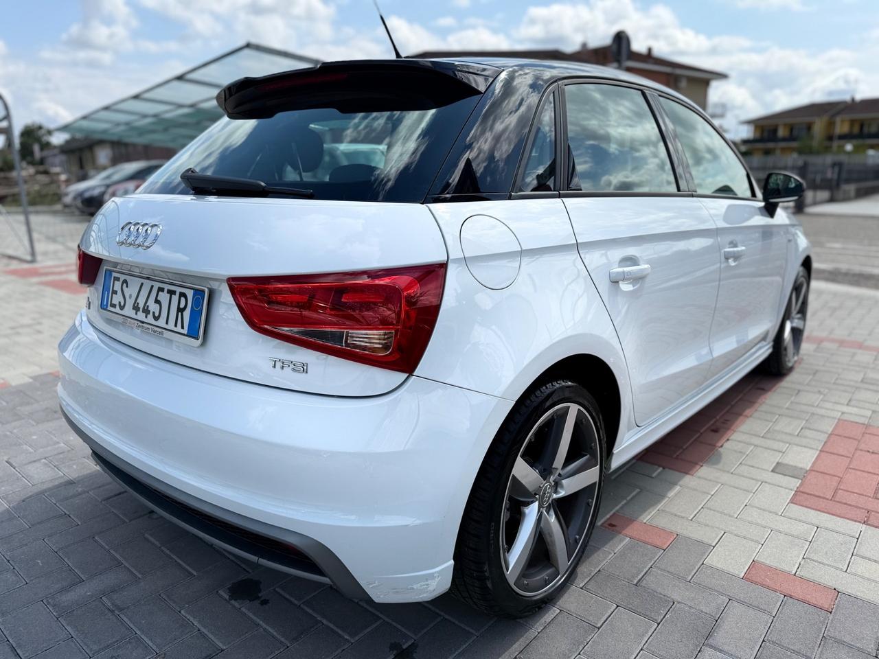 Audi A1 1.2 TFSI S line 5 PORTE -NEOPATENTATI
