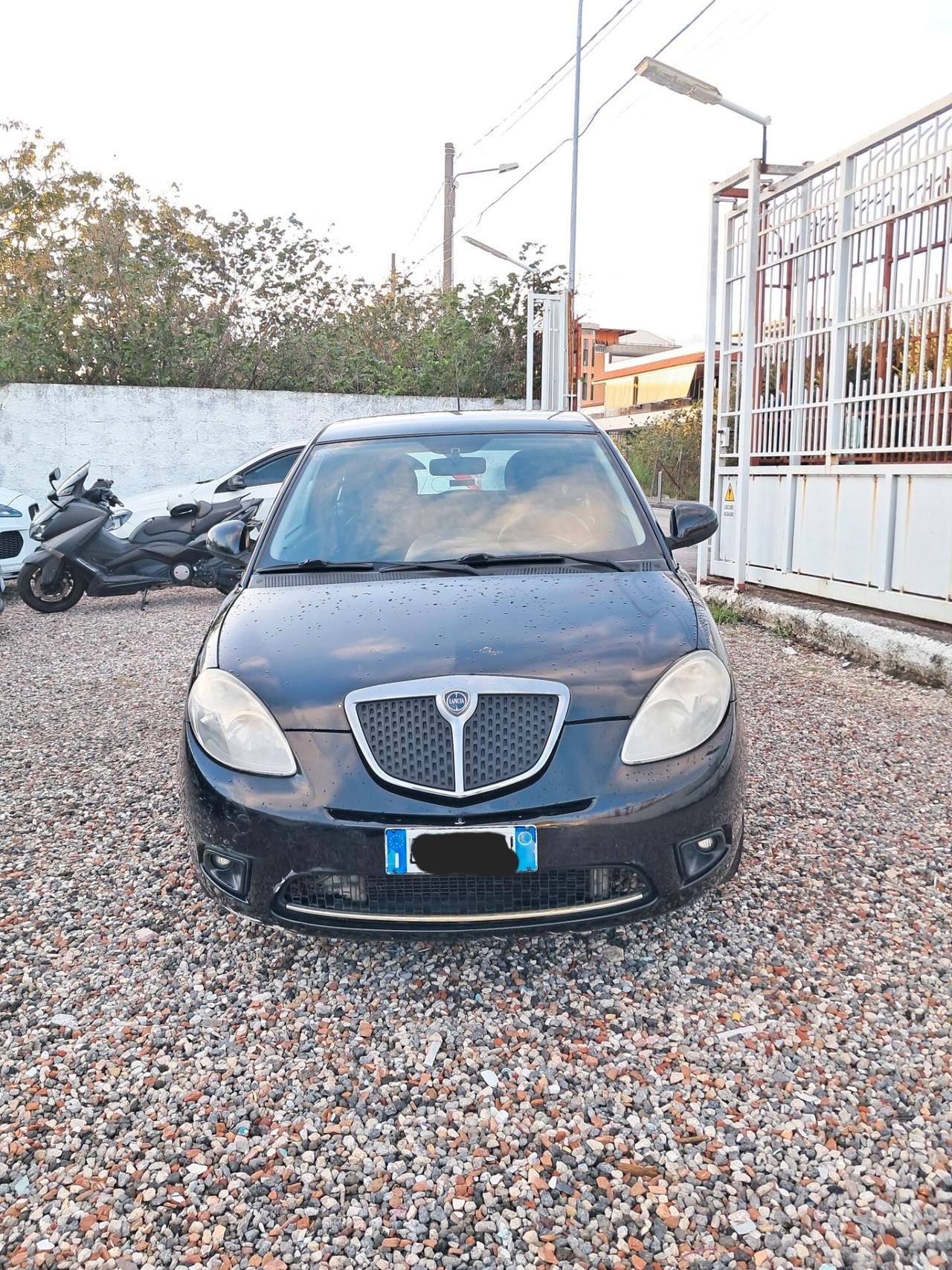Lancia Ypsilon 1.2 Argento