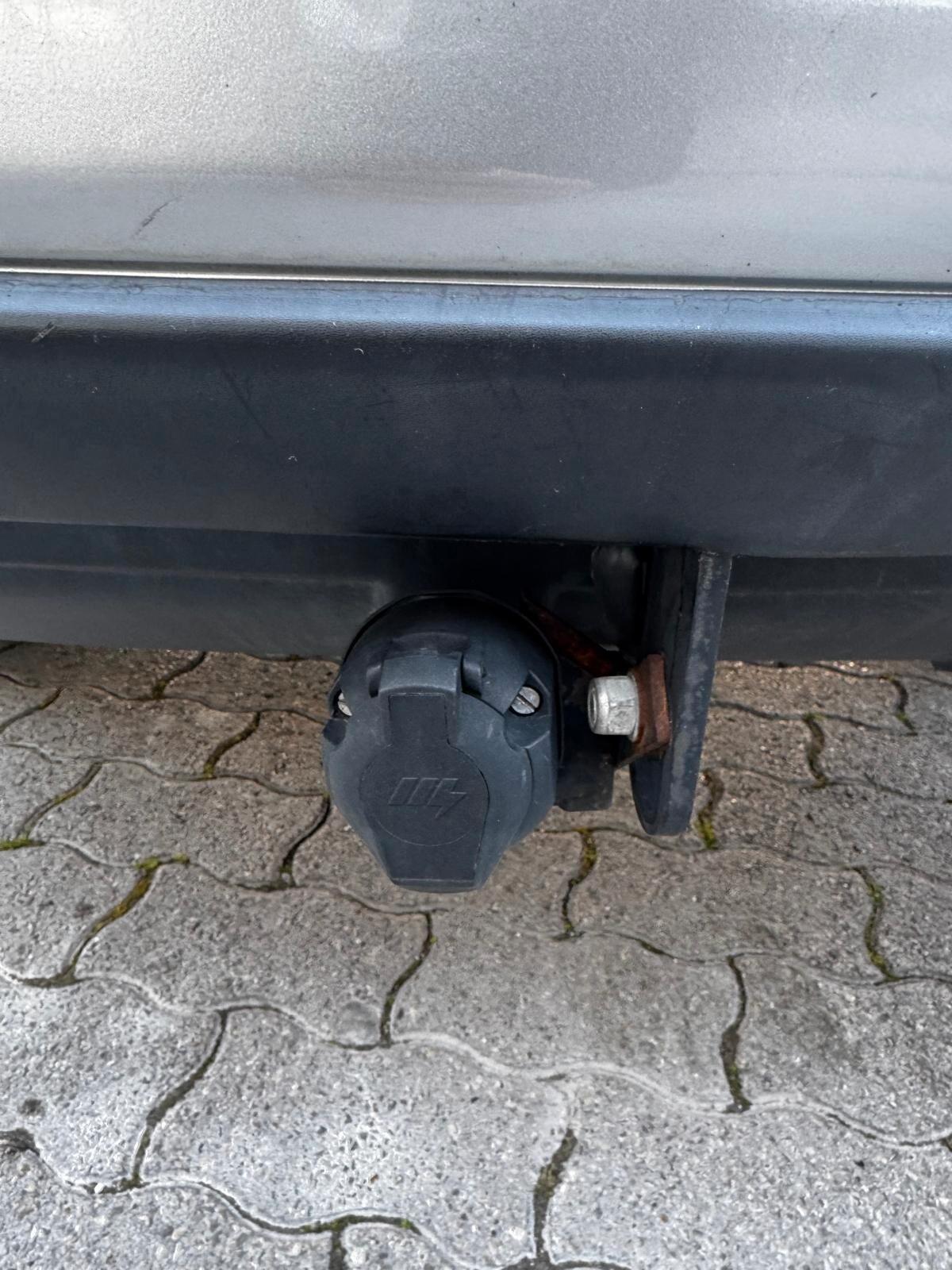 Nissan X-Trail 2.2 dCi Elegance