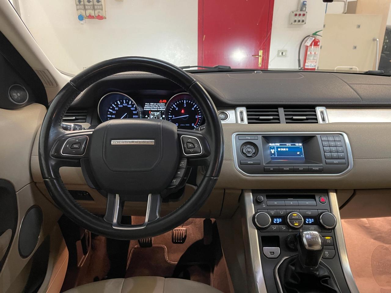 Land Rover Range Evoque Pure 2.2 td4 150cv c.manuale-LEGGI SOTTO