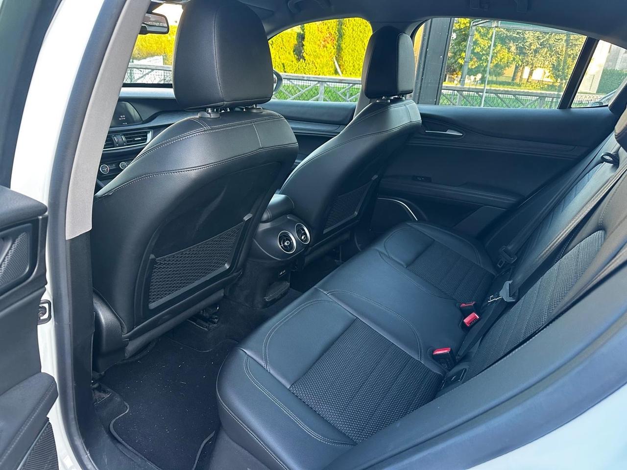 Alfa Romeo Stelvio 2.2 Turbodiesel 180 CV AT8 RWD Executive
