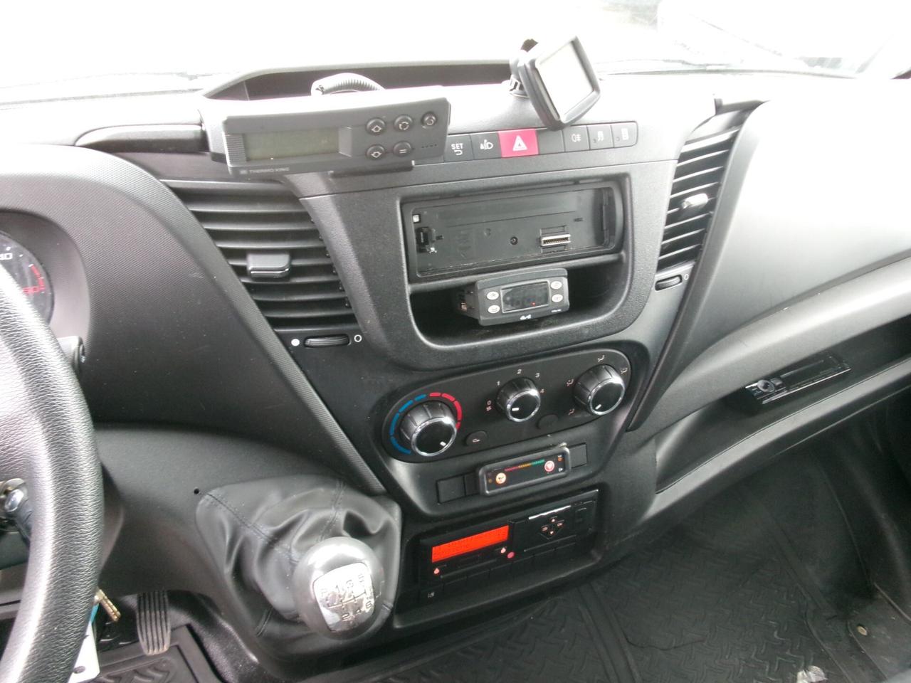 Iveco Daily 60C15 3000 150CV E6 FRIGO+PEDANA ATP FRCX 06/2026