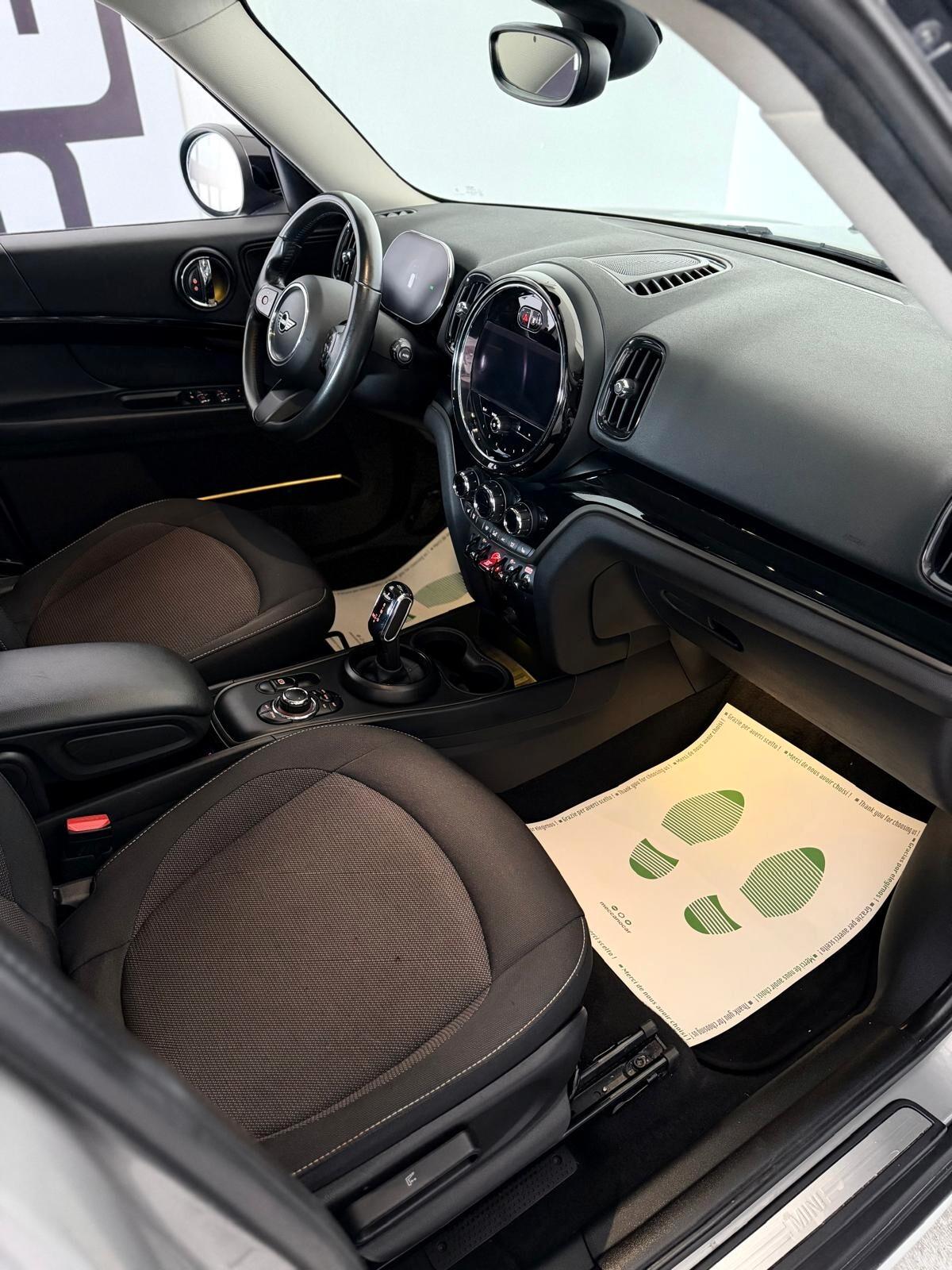 Mini Cooper Countryman 1.5 Essential auto
