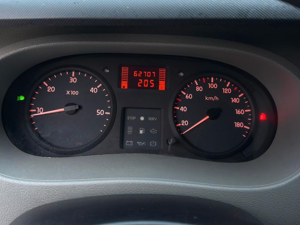 RENAULT Master master T35 2.5 dci 100cv p.l. t.rialzato