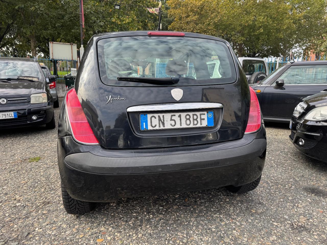 Lancia Ypsilon 1.4 16V Platino
