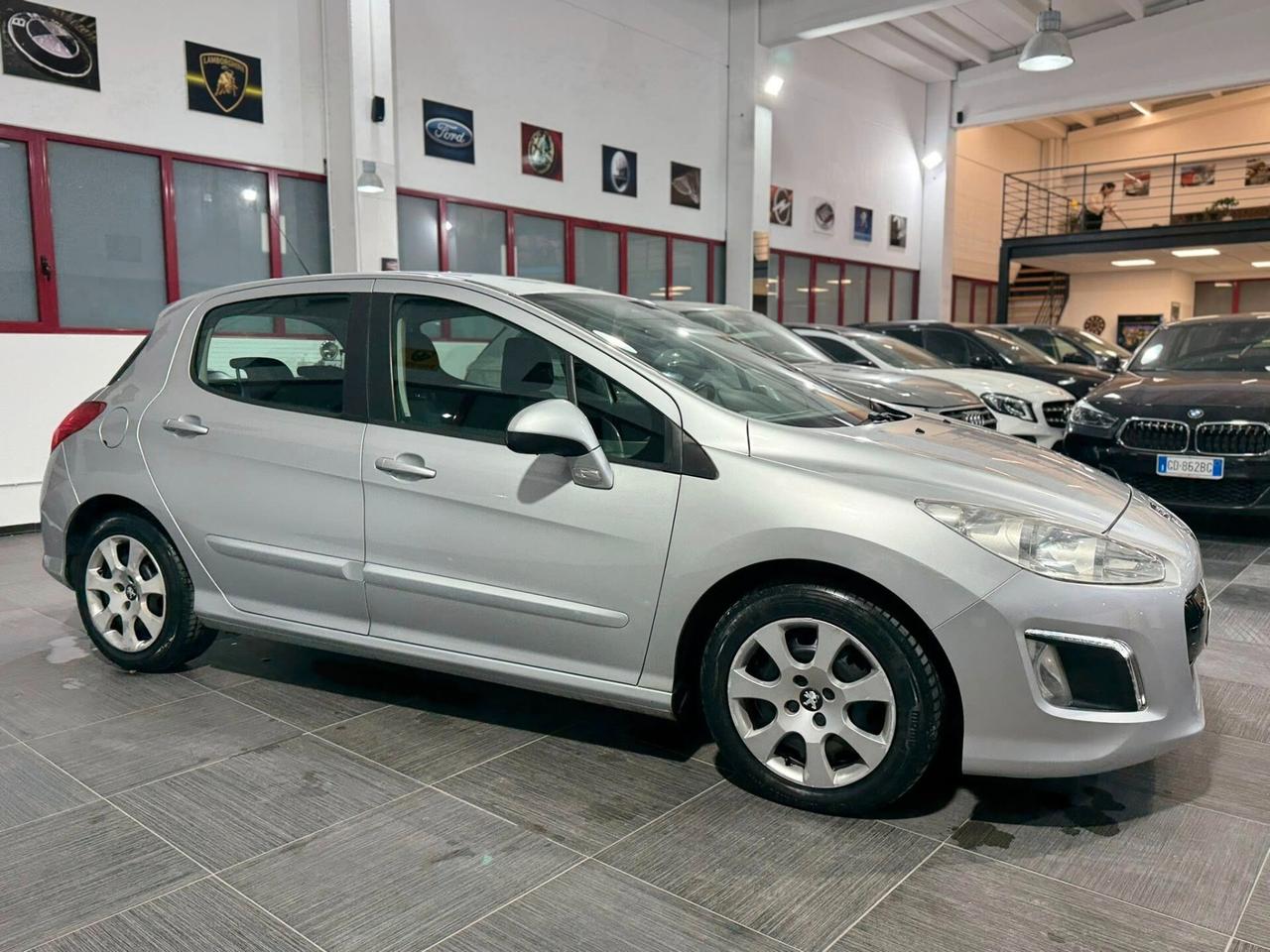 Peugeot 308 1.6 8V HDi 92CV 5p. Active 2012