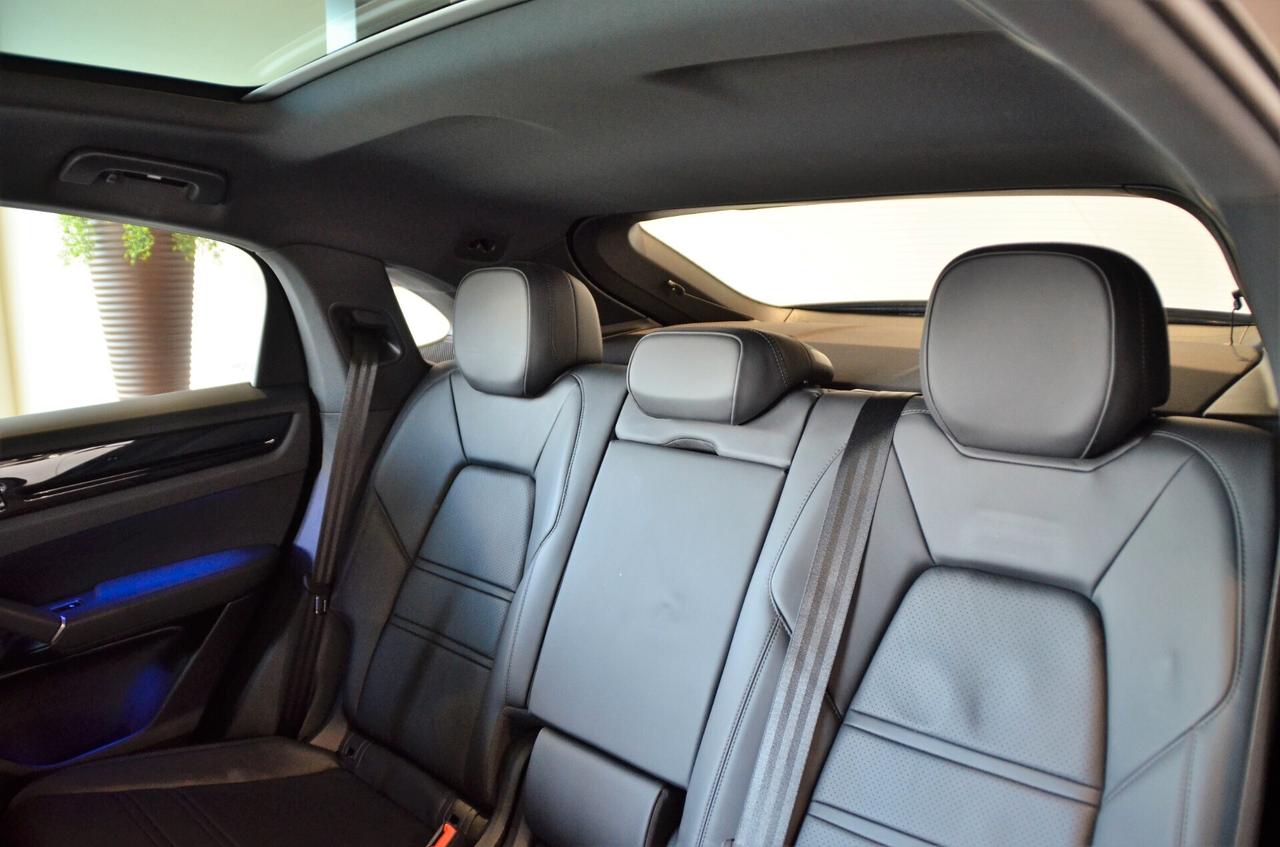 PORSCHE CAYENNE COUPÉ 3.0 V6