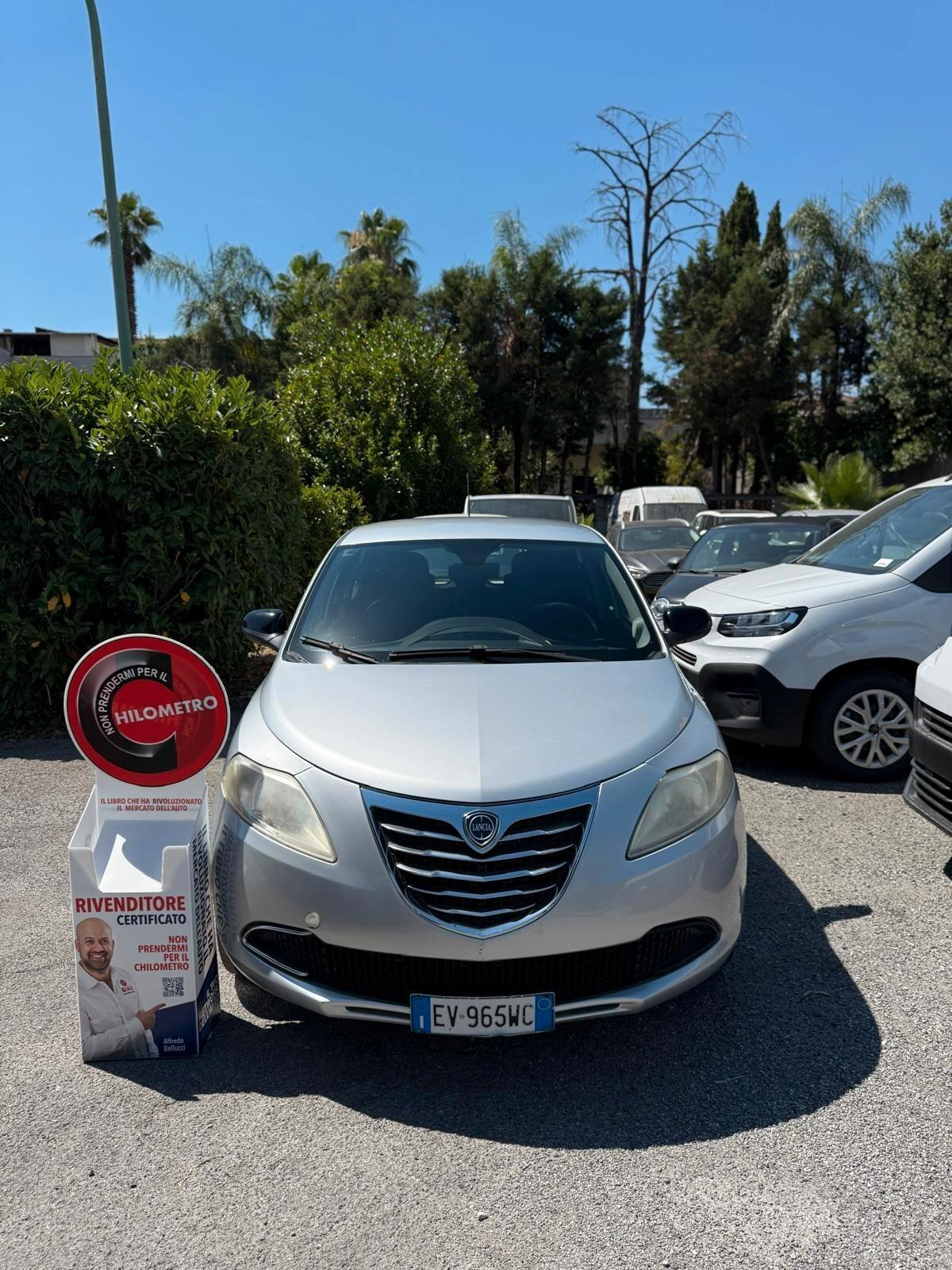 Lancia Ypsilon 1.2 69 CV 5 porte GPL Gold