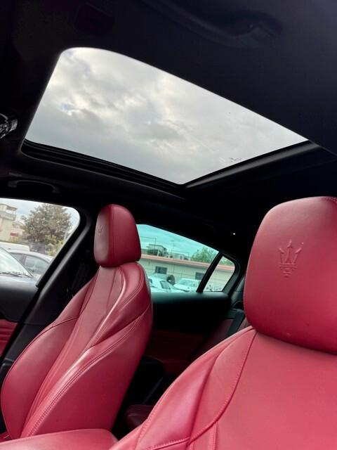 Maserati Grecale MHEV 300 CV AWD GT