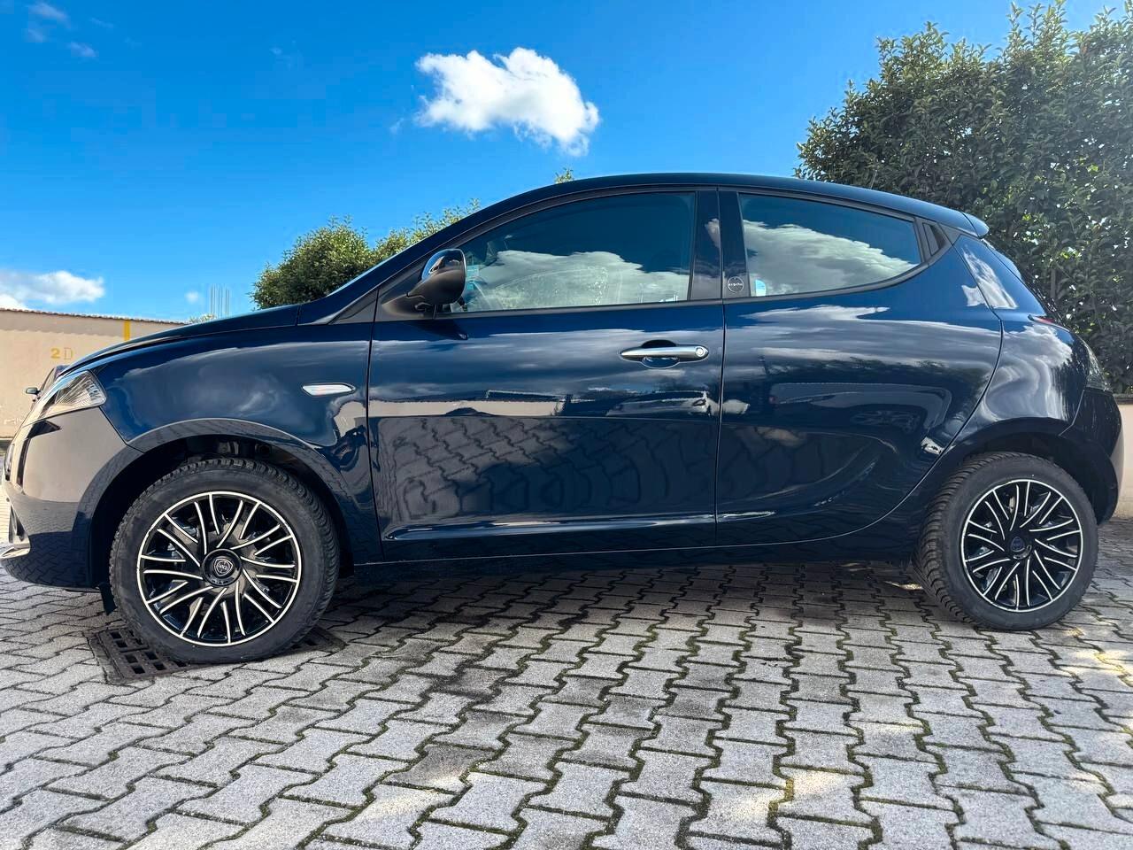 Lancia Ypsilon 1.2 GPL 69 CV 5 porte Ecochic Gold