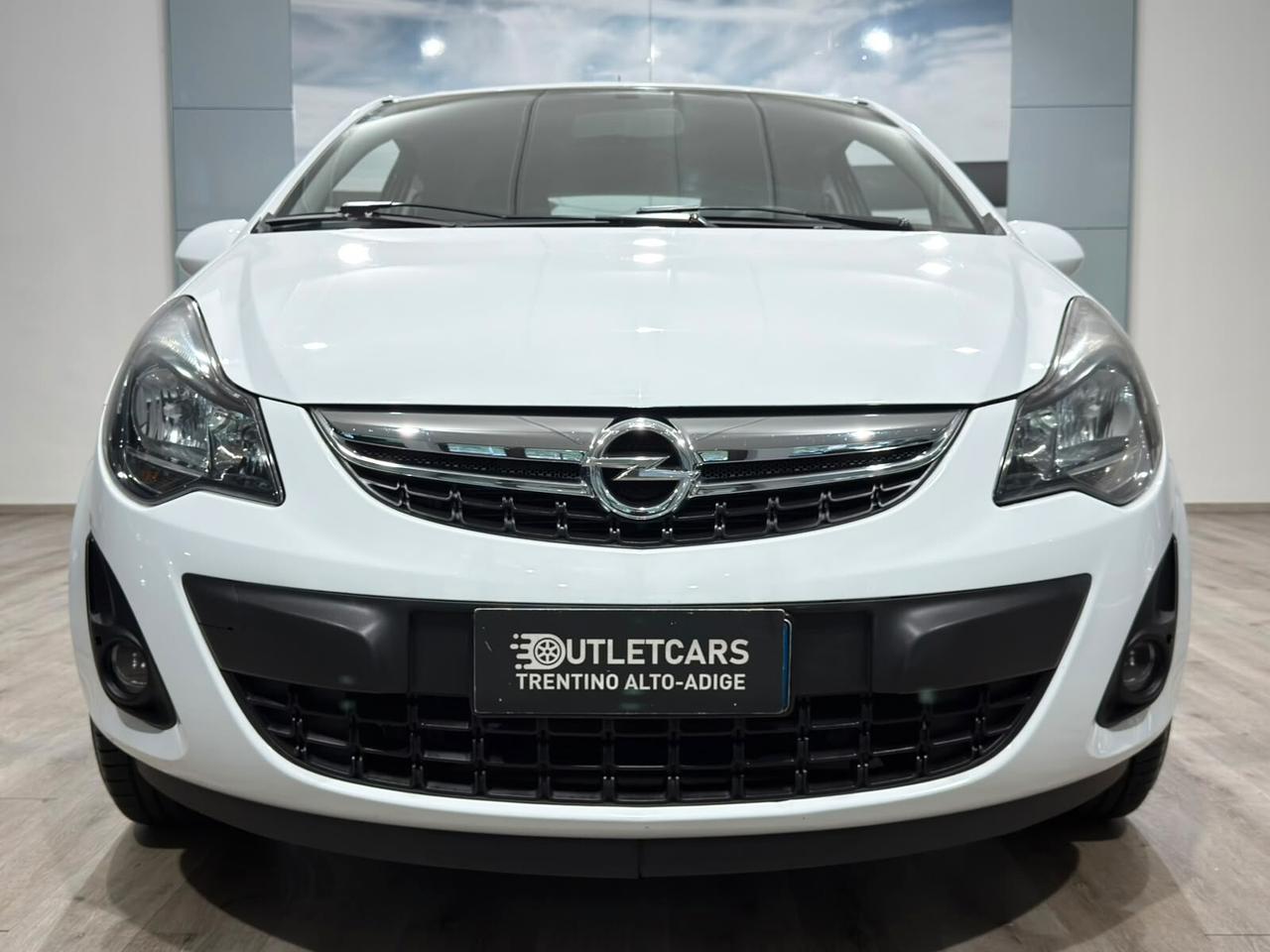 OPEL CORSA 1.2 86cv 110.000km 2014 NEOPATENTATI