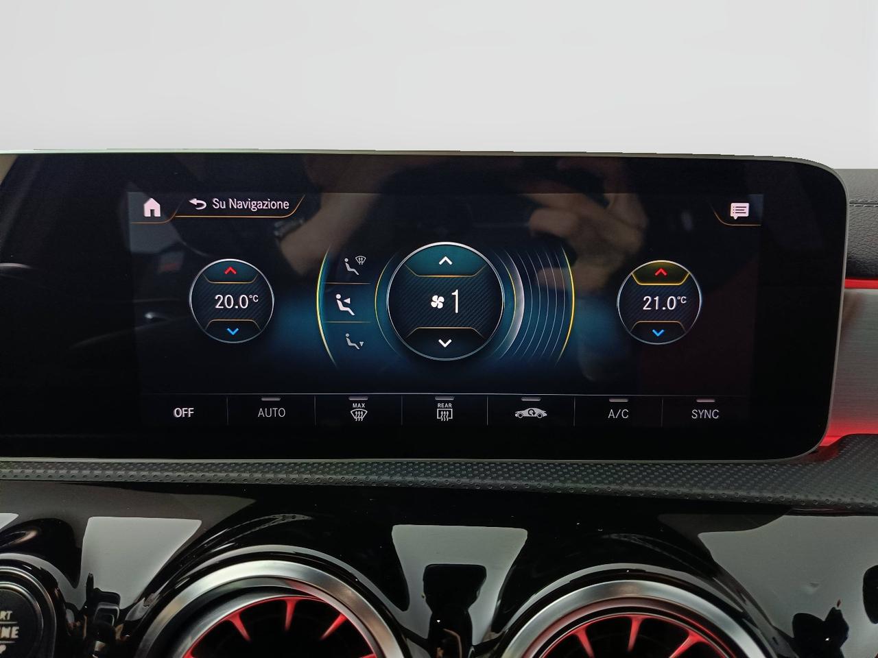 Mercedes-Benz Classe A - W177 2018 - A 180 d Premium auto