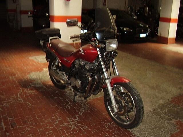 Honda NIGHT HAWK 650