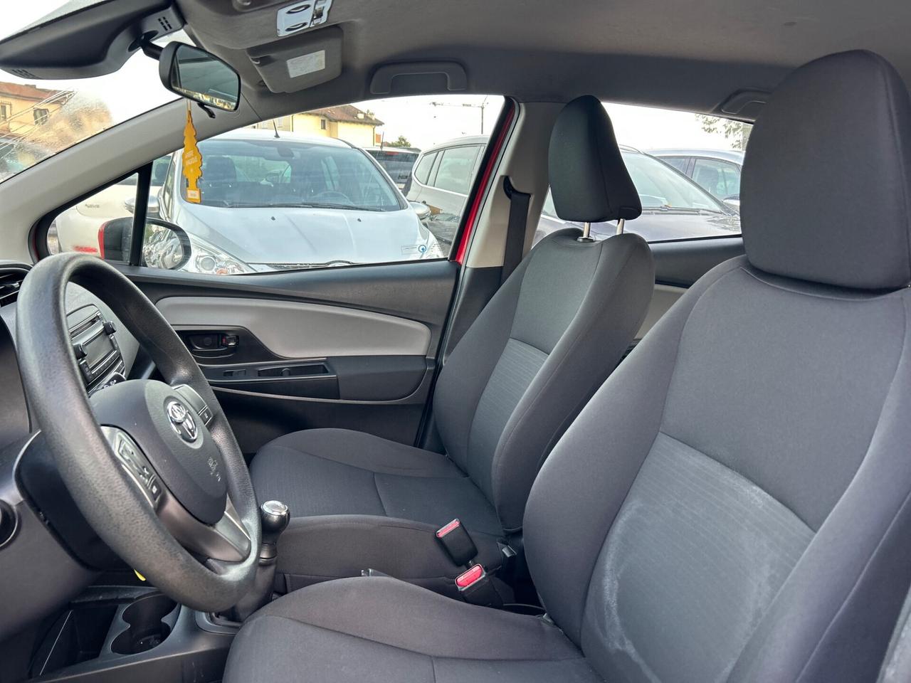 Toyota Yaris 1.0 5 porte Lounge