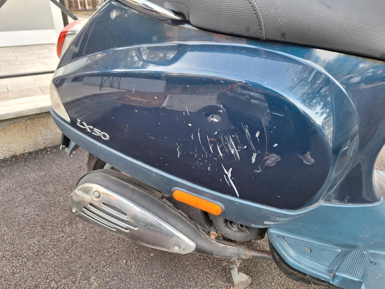 Piaggio Vespa 50 LX