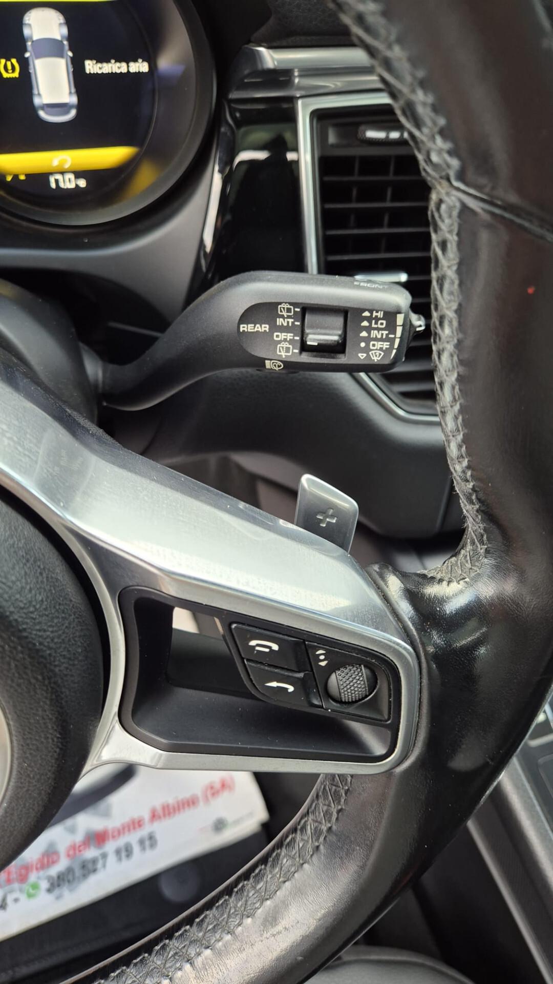 Porsche Macan s