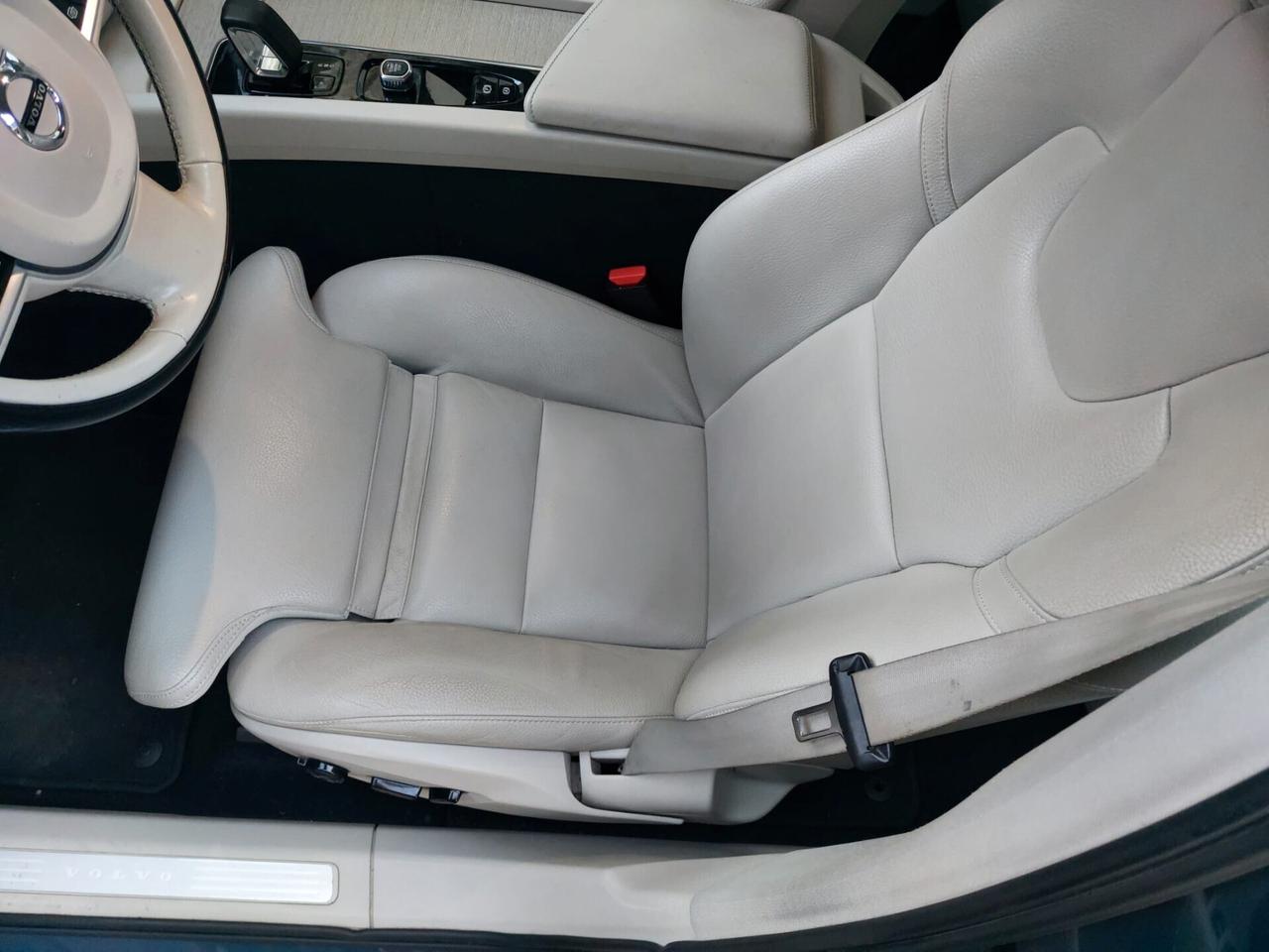 Volvo XC 60 XC60 2.0 b4 Plus Bright awd auto