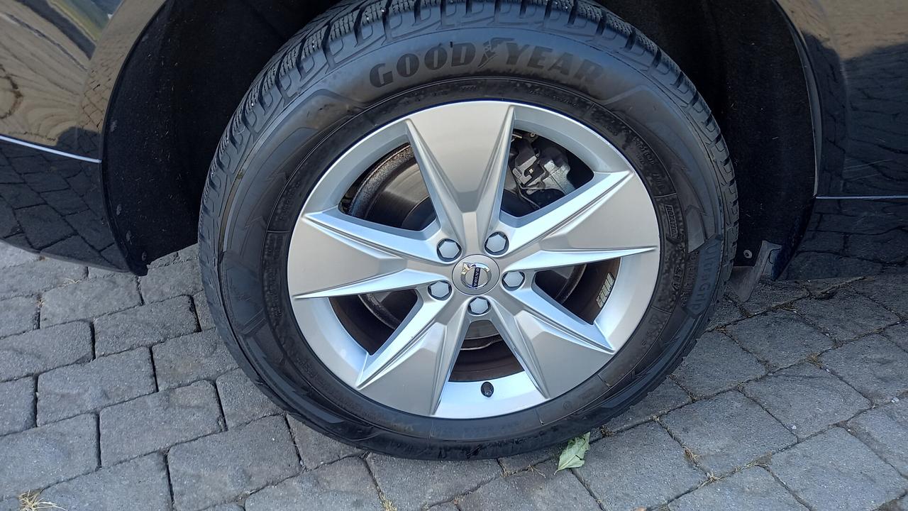 Volvo XC 60 XC60 B4 (d) AWD Geartronic Business