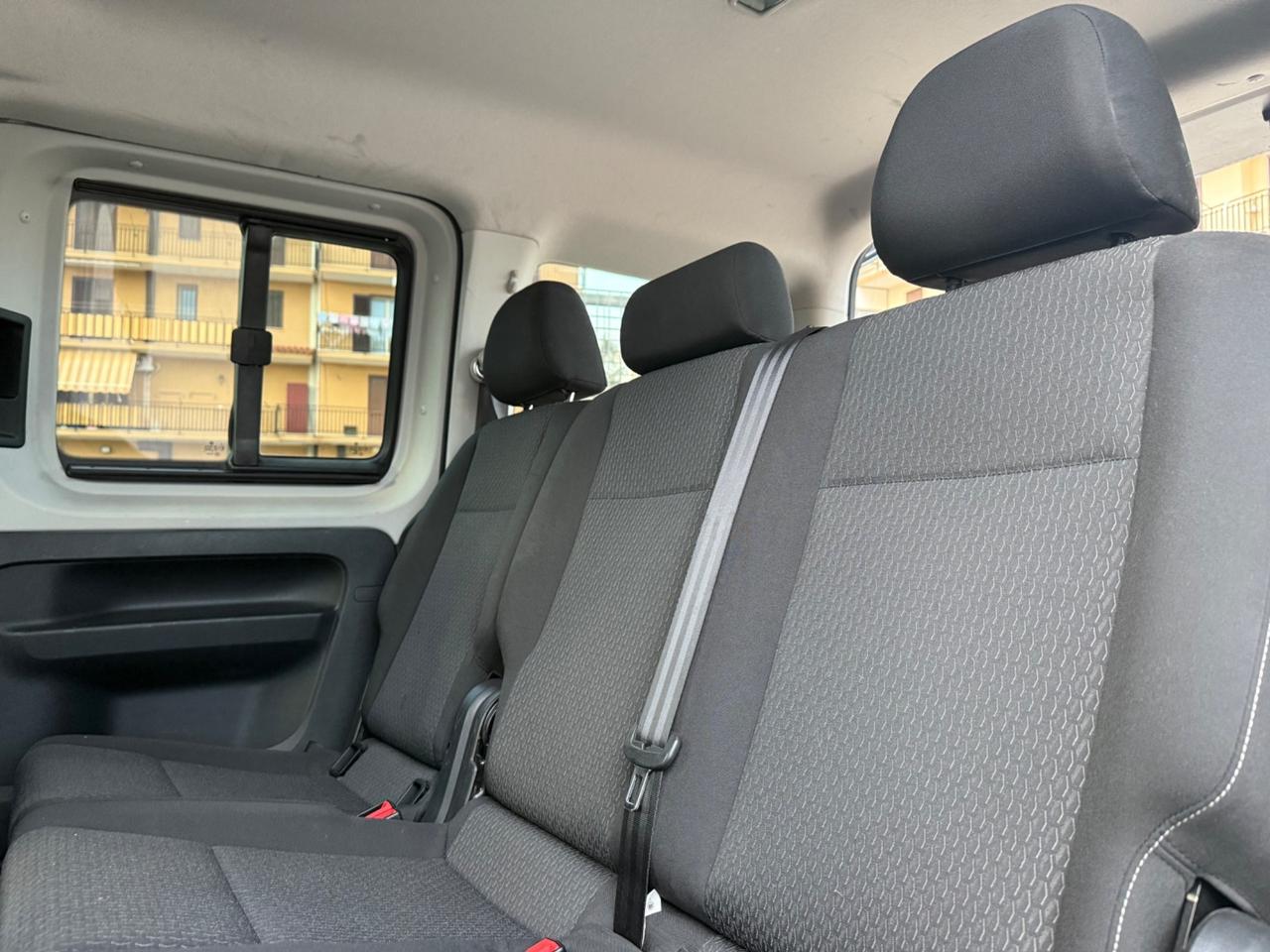 Volkswagen Caddy 2.0 TDI 102 CV DSG trasporto disabili 5+1