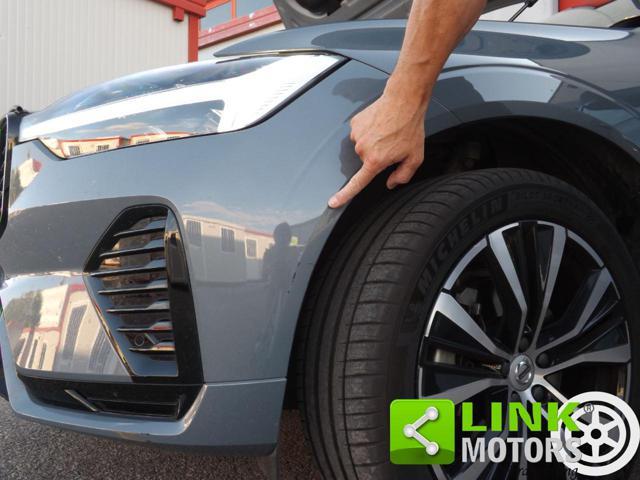 VOLVO XC60 B4 (d) AWD automatico Plus Dark ben tenuta