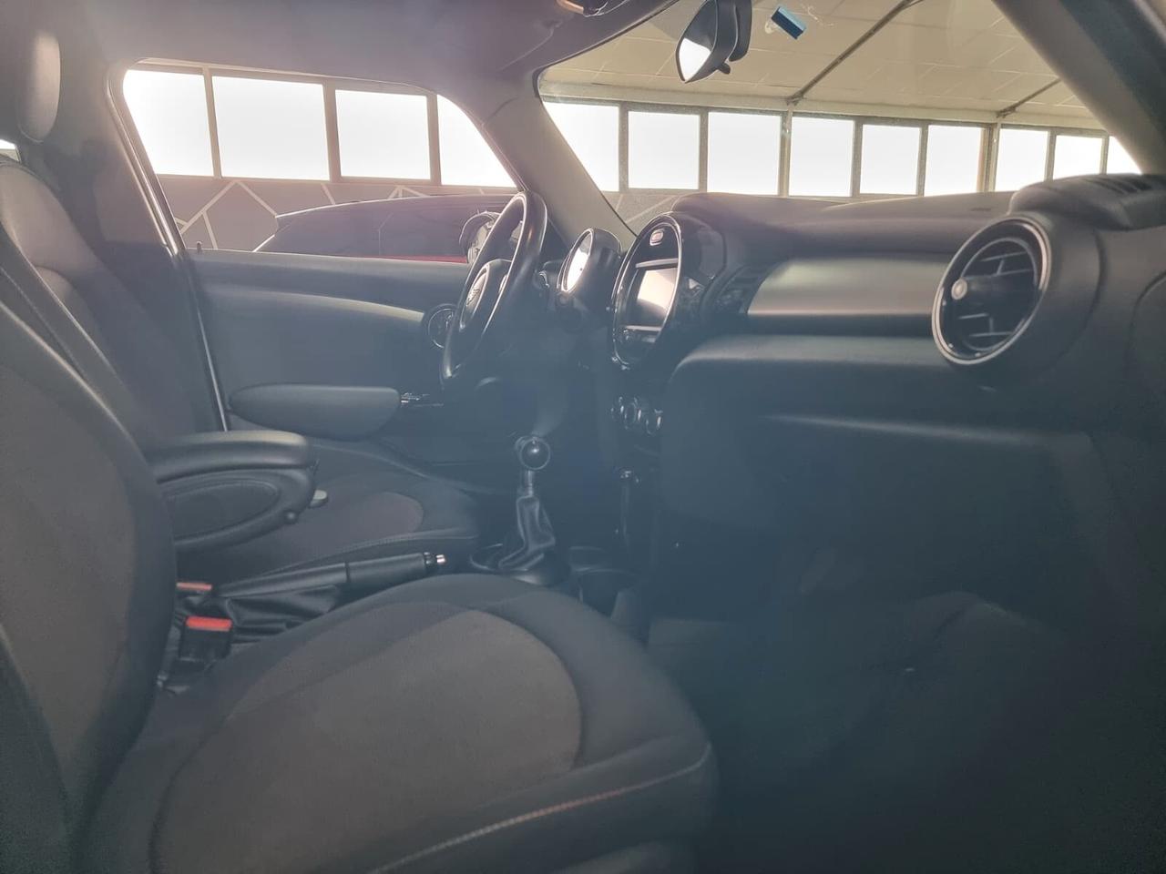 Mini 1.5 Cooper D Business XL NEOPATENTATI