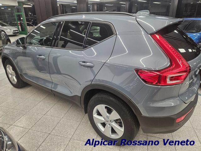 VOLVO XC40 T3 Geartronic Momentum