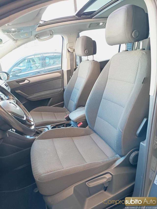VOLKSWAGEN Touran 1.6 TDI 115 CV SCR DSG Executive BlueMotion Tech.