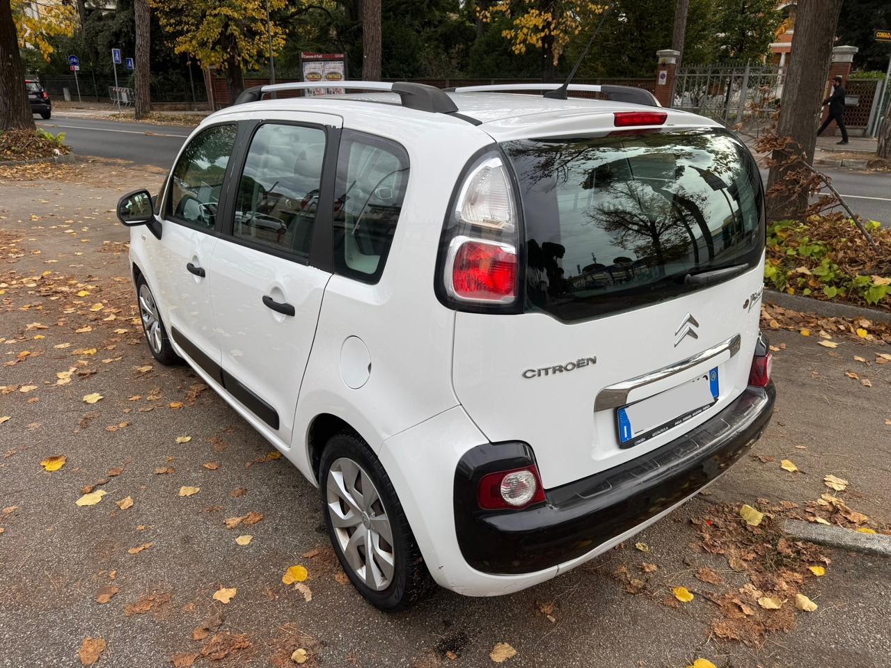 Citroen C3 Picasso 1.6 HDi 90 neopaten garanzia 12 mesi