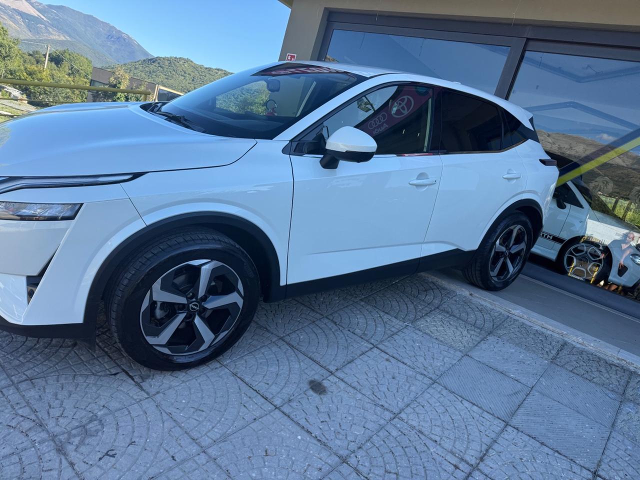 Nissan Qashqai MHEV 140 CV N-Design km 17 mila permute e finanziamenti