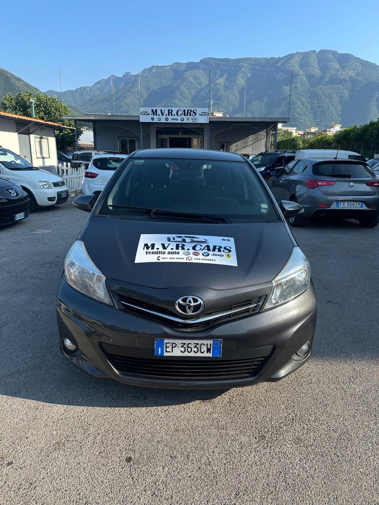 Toyota Yaris 1.0 5 porte Lounge