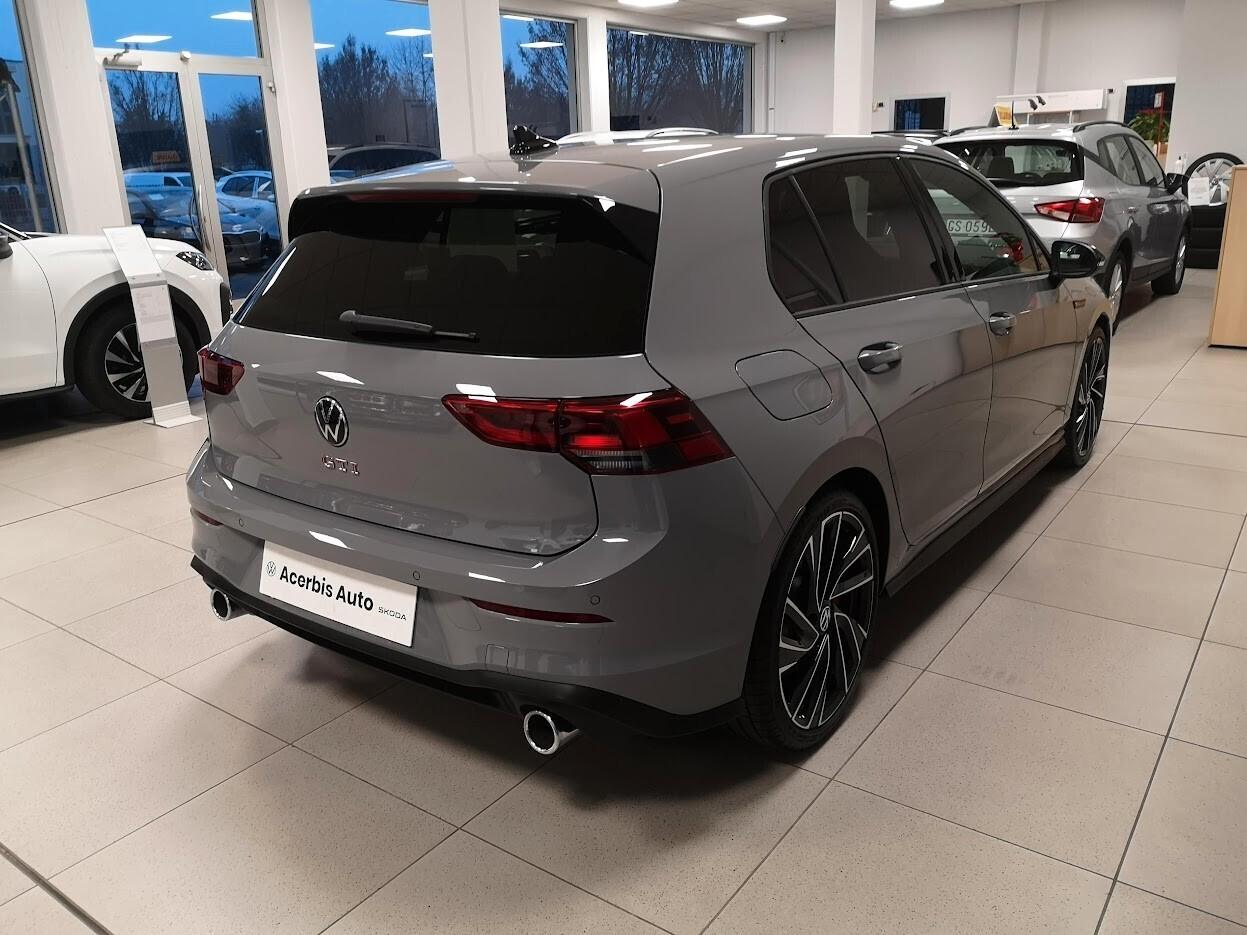 Volkswagen Golf GTI 2.0 TSI DSG Exterior "Black Style"