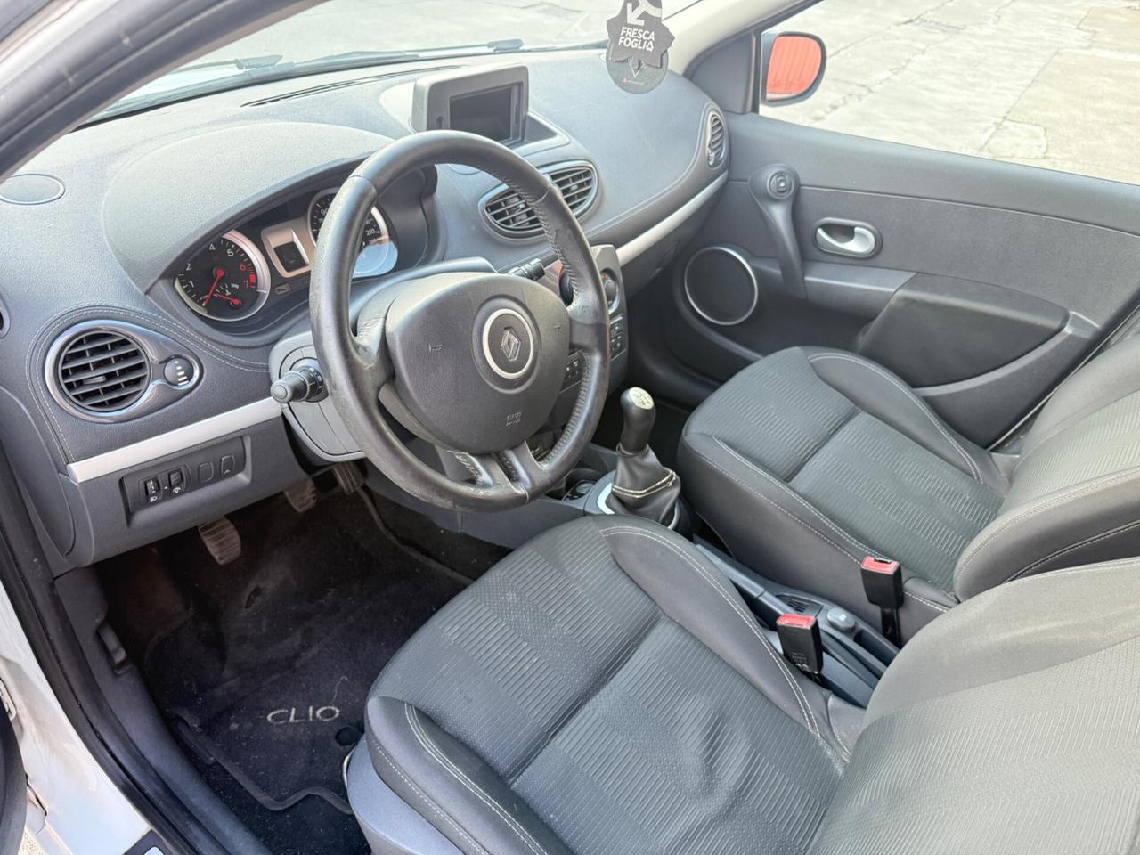 Renault Clio 1.2 16V 5 porte Confort