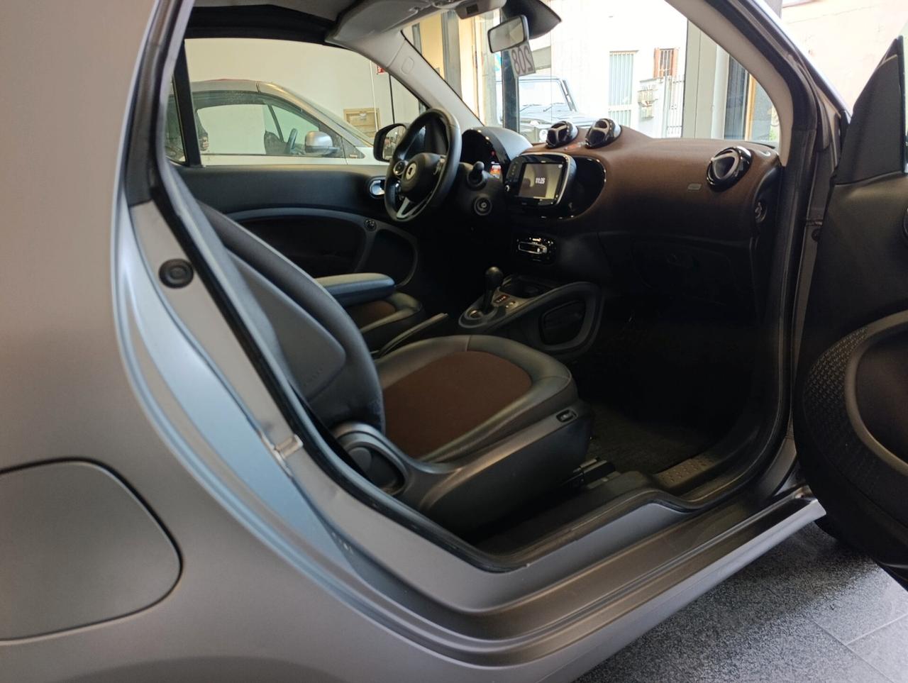 Smart ForTwo 70 1.0 twinamic cabrio Perfect capote Rossa