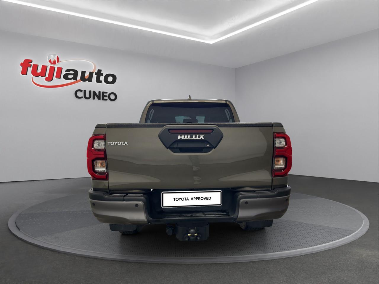 Toyota Hilux 2.8 d double cab Invincible 4wd auto