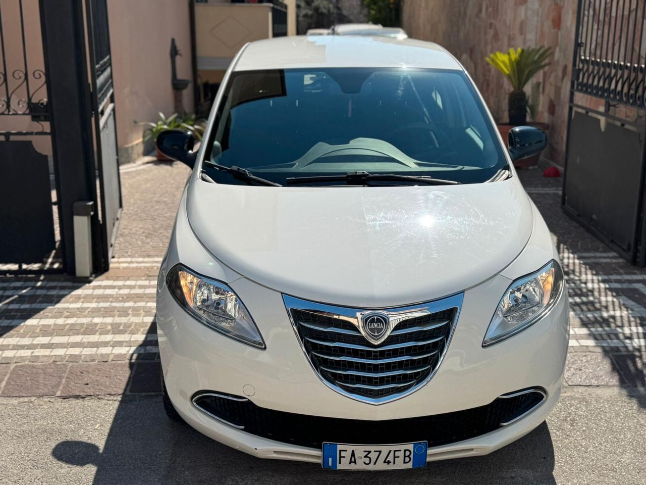 Lancia Ypsilon 1.2 69 CV 5 porte GPL Ecochic Elle