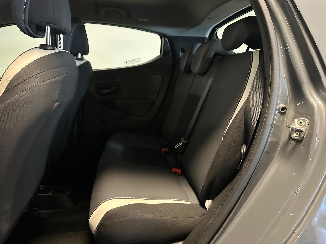 LANCIA YPSILON 1.3 MJT 95CV NEOPATENTATI