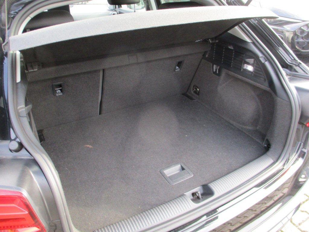 Audi Q2 30 TDI S-line Edition LED/Camera/CarPlay