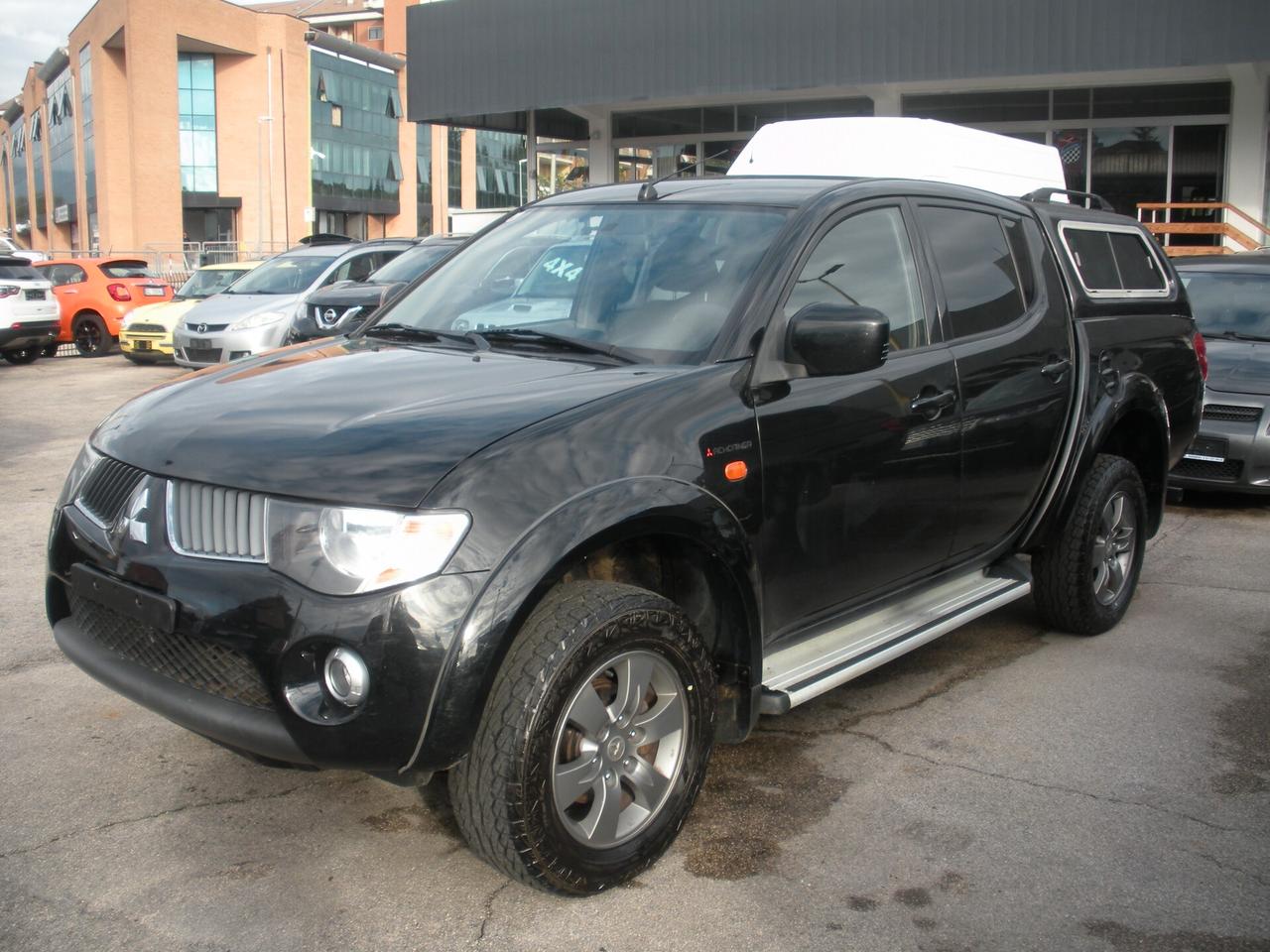Mitsubishi L200 2.5 DI-D/136CV DC Intense DPF ''URAGAN''