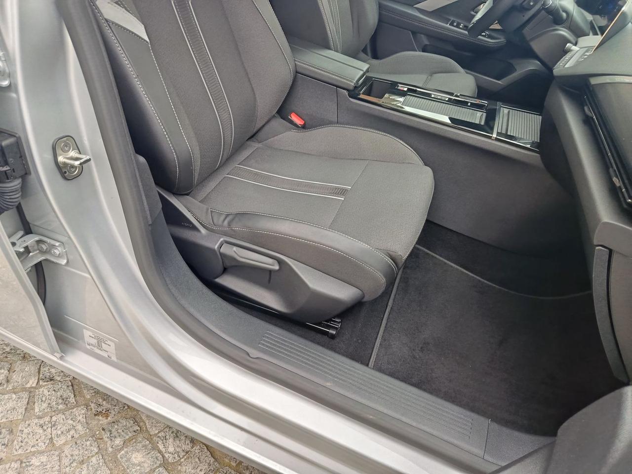 Opel Astra GS 1.5 #9711