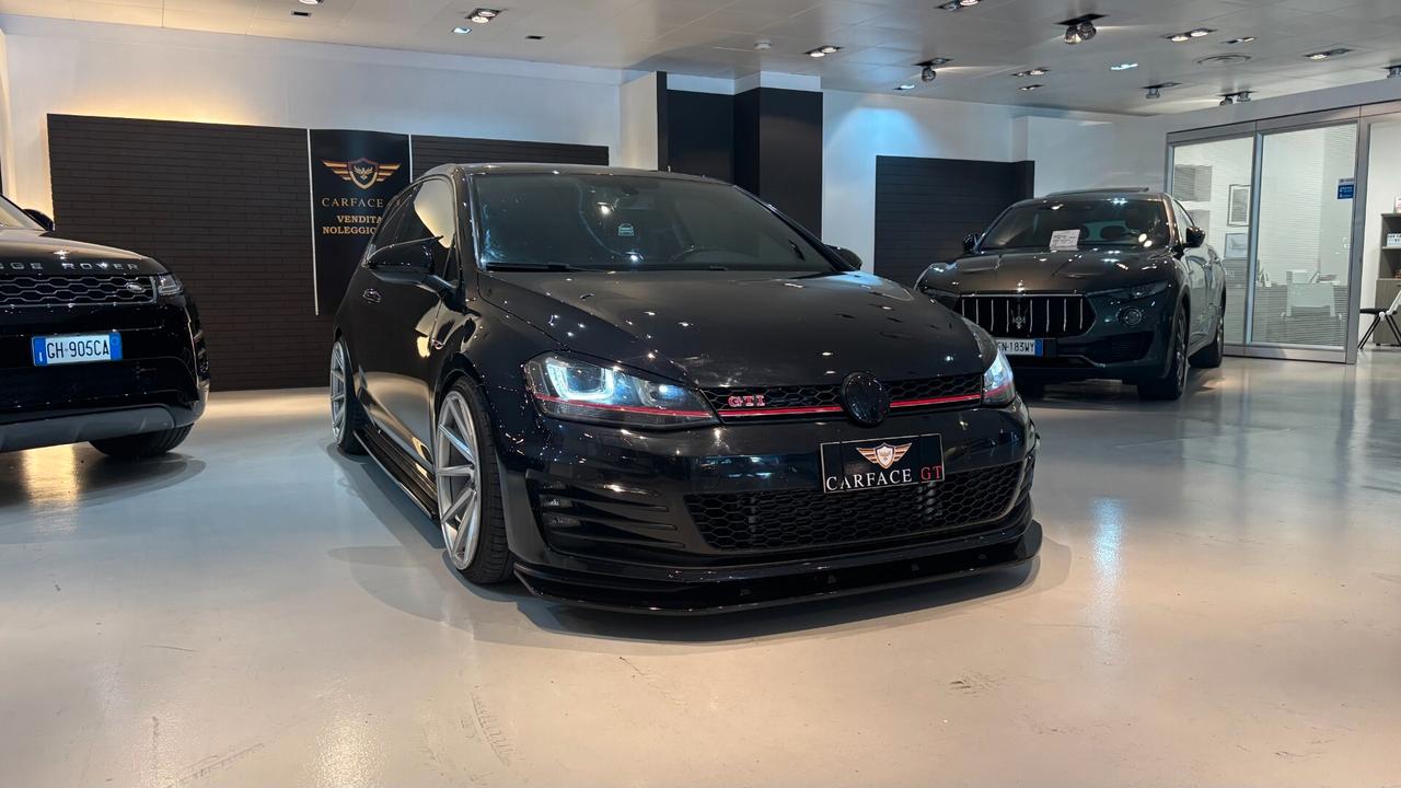 VOLKSWAGEN GOLF GTI 2.0 BENZINA 230CV - 2014