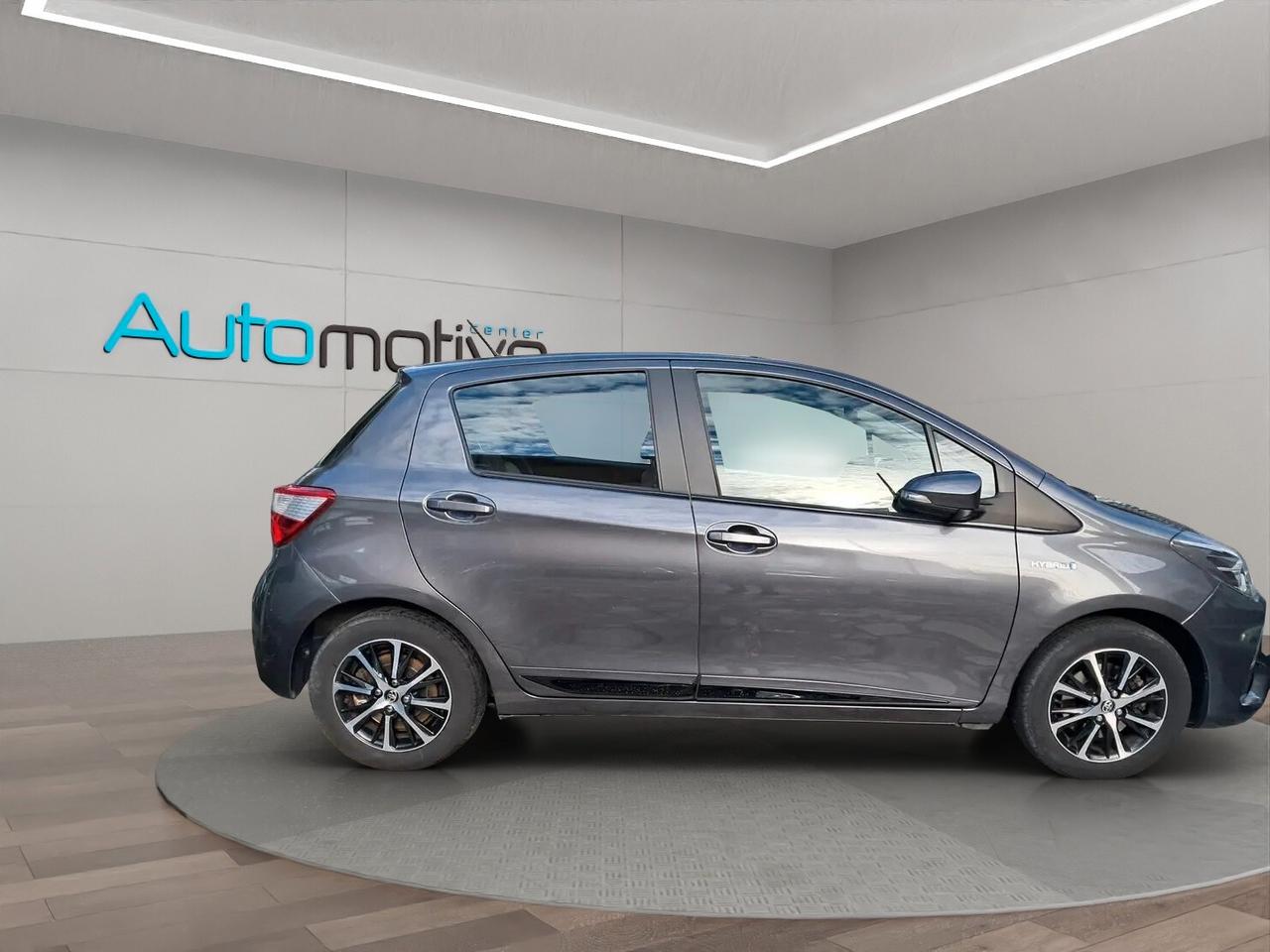 Toyota Yaris 1.5 Hybrid 5 porte Cool