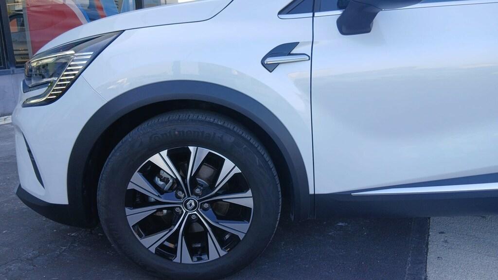 Renault Captur 1.6 Hybrid Techno E-Tech Auto