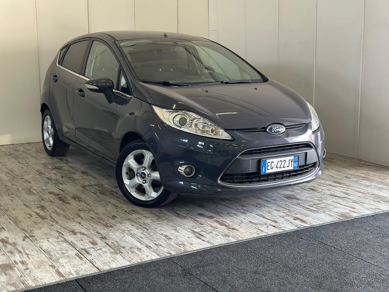 Ford Fiesta 1.2 Benzina 82 CV 5 porte Titanium Ok Neopatentati