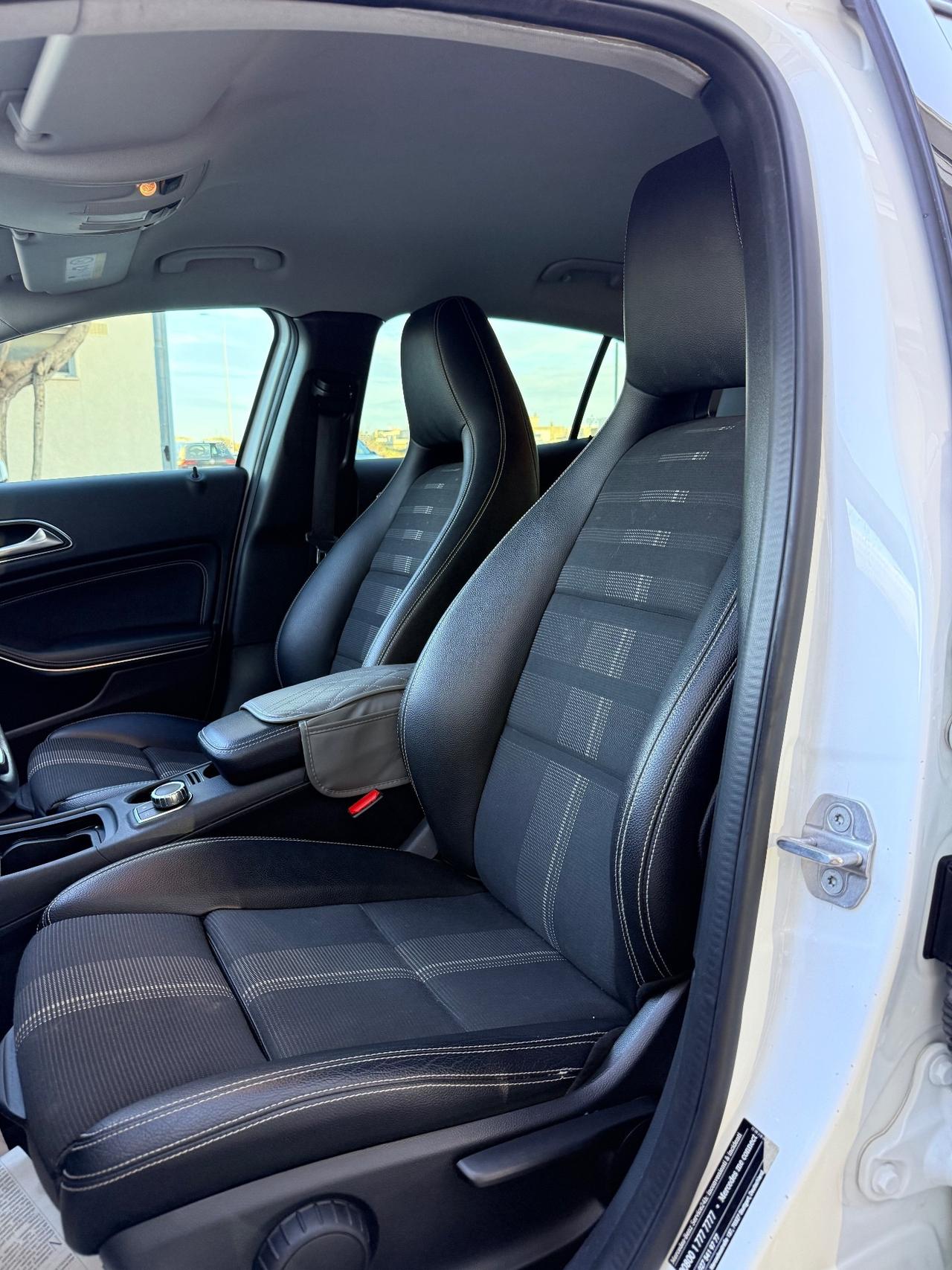 Mercedes-benz GLA 180 d Automatic Premium NAVI,GATORETELECAMERA,INTERNI IN PELLE,BLUETOOTH,ANDROID AUTO