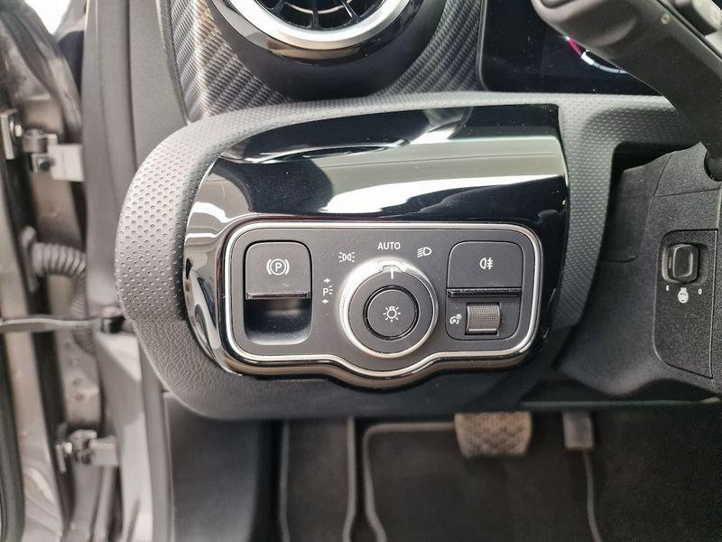 Mercedes-Benz Classe A A 180 Automatic Progressive Adv Plus IVA ESPOSTA