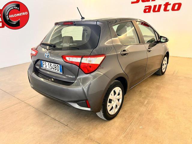 TOYOTA Yaris 1.5 Hybrid 5 porte Business