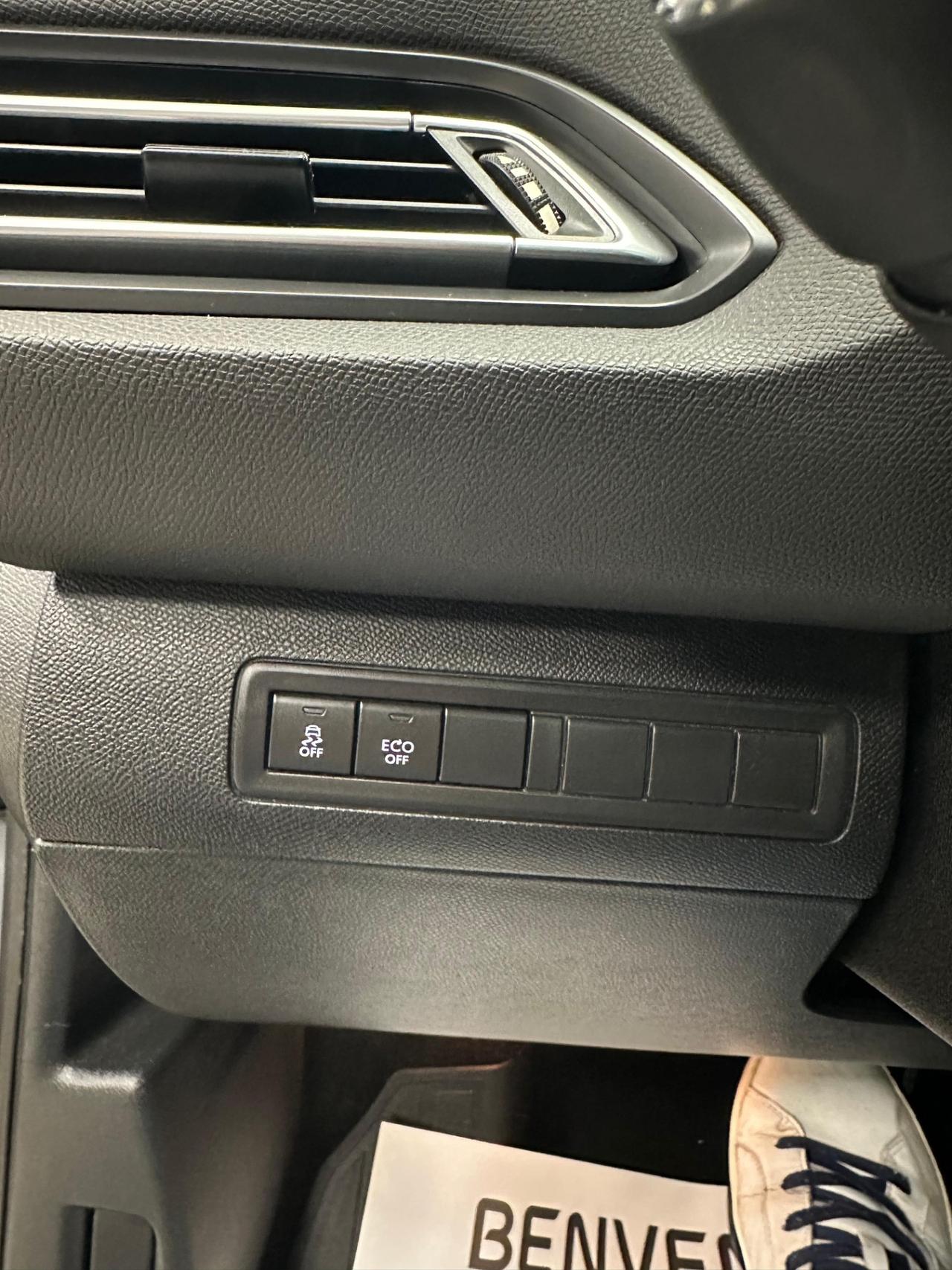 Peugeot 308 BlueHDi 120 S&S EAT6 SW Allure