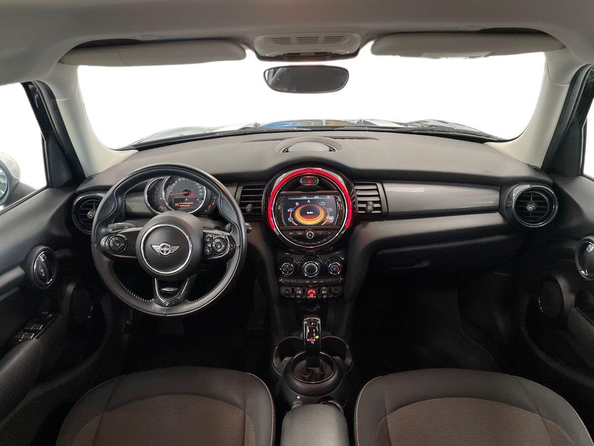 MINI Mini IV F55-F56 2014 - Mini 1.5 Cooper D Business XL 5p auto my18