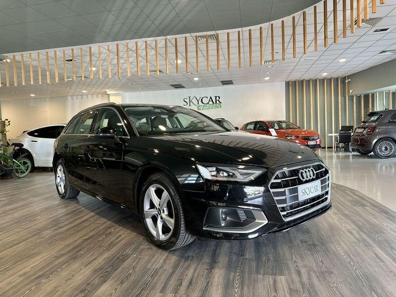 Audi A4 Avant 30 TDI/136 CV S tronic Business Advanced