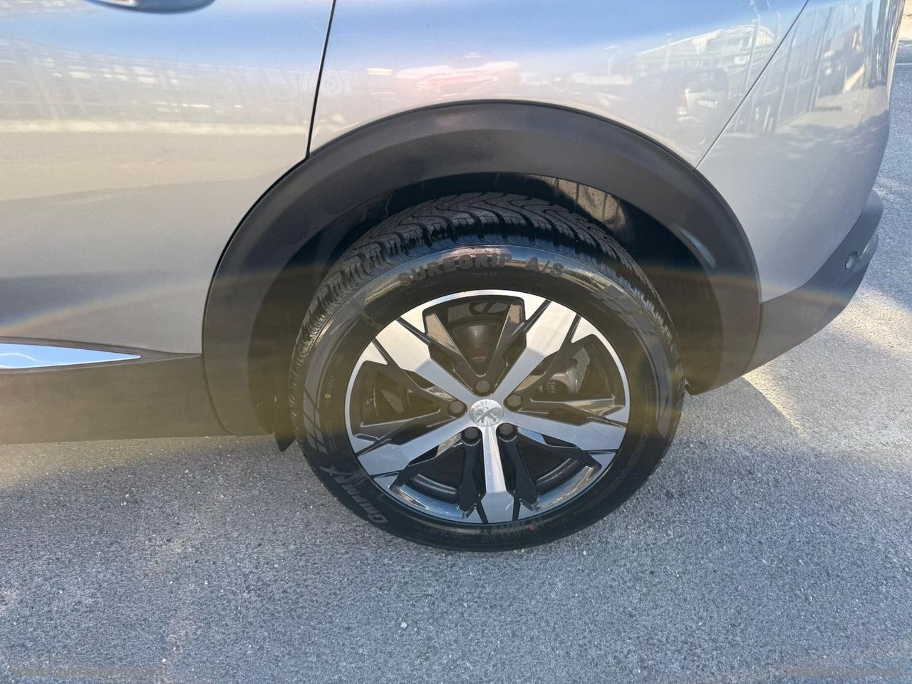 PEUGEOT 3008 BlueHDi 130 S&S EAT8 GT Line
